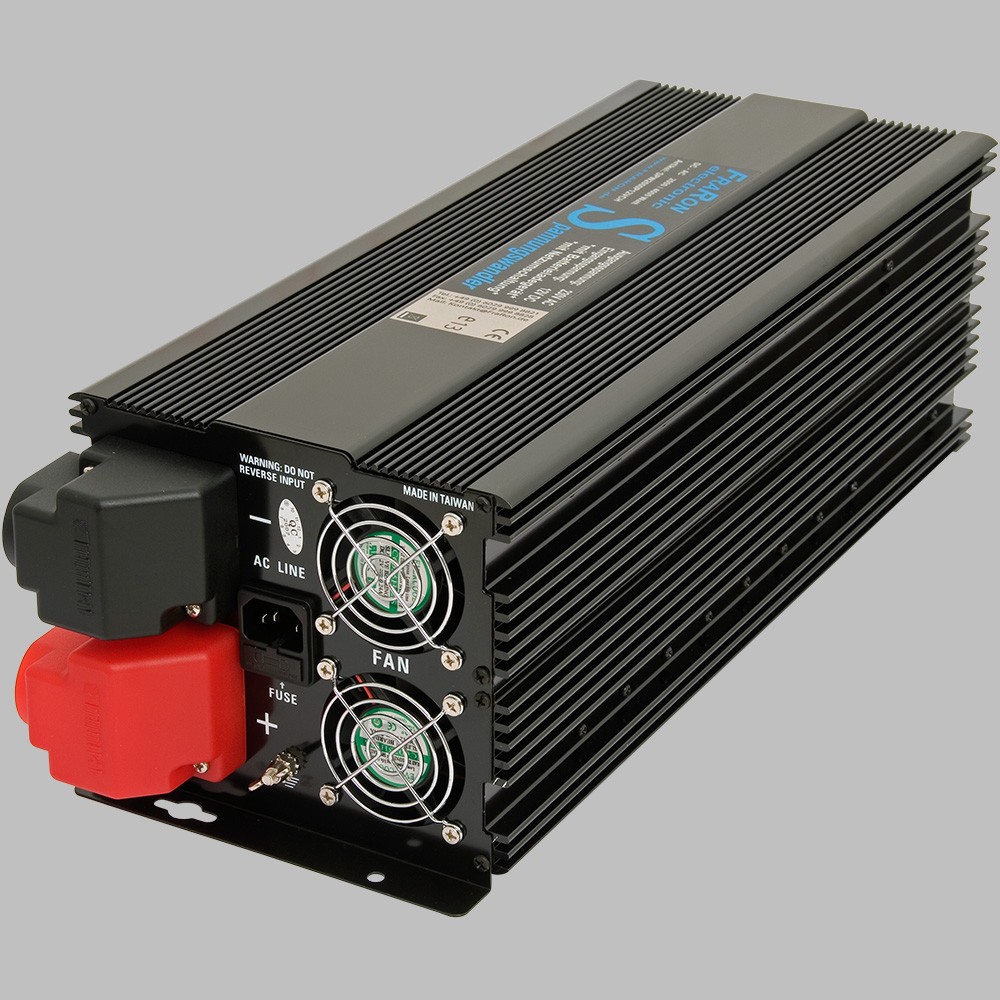 Wechselrichter modifiz. Sinus 2000 Watt 12V mit Ladegerät ...